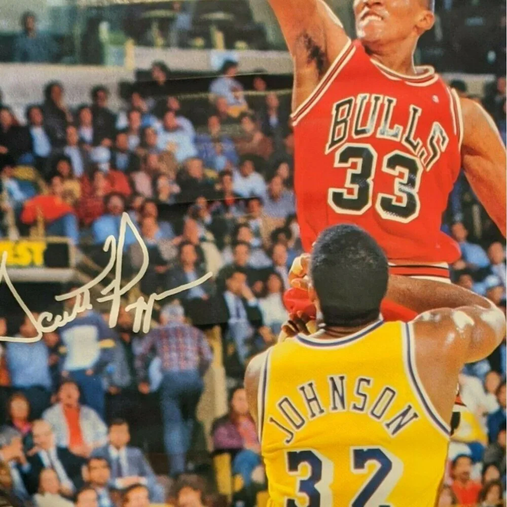 Sports Illustrated Poster 1989 Scottie Pippen Chicago Bulls Magic Johnson